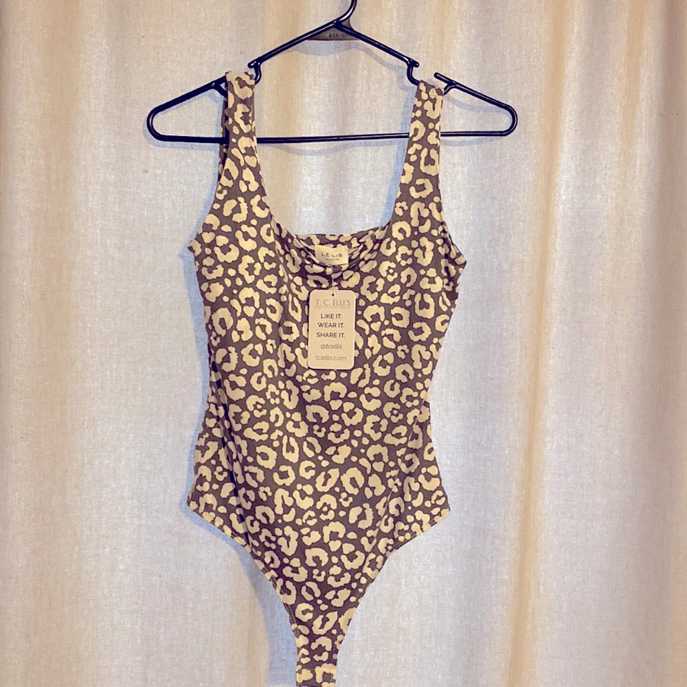 🆕 Le Lis body suit